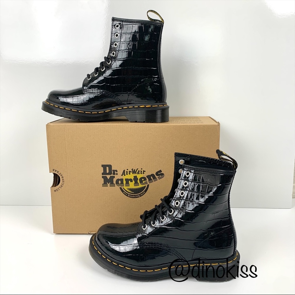 DR. MARTENS 1460 Patent Leather Emboss Croc Boots
